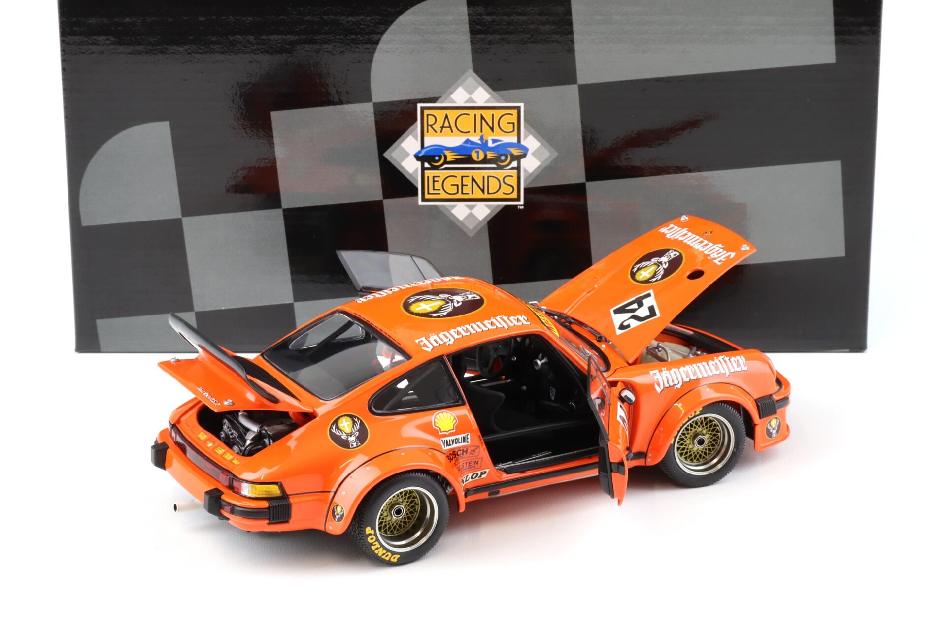 1:18 Exoto Porsche 934 RSR 1000km Nürburgring 1976 Jägermeister #24 RLG18095
