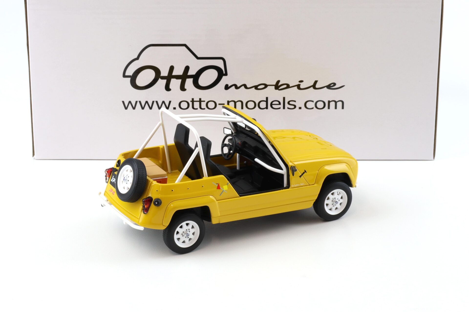 1:18 OTTO mobile OT1079 Renault 4L JP4 yellow 1987