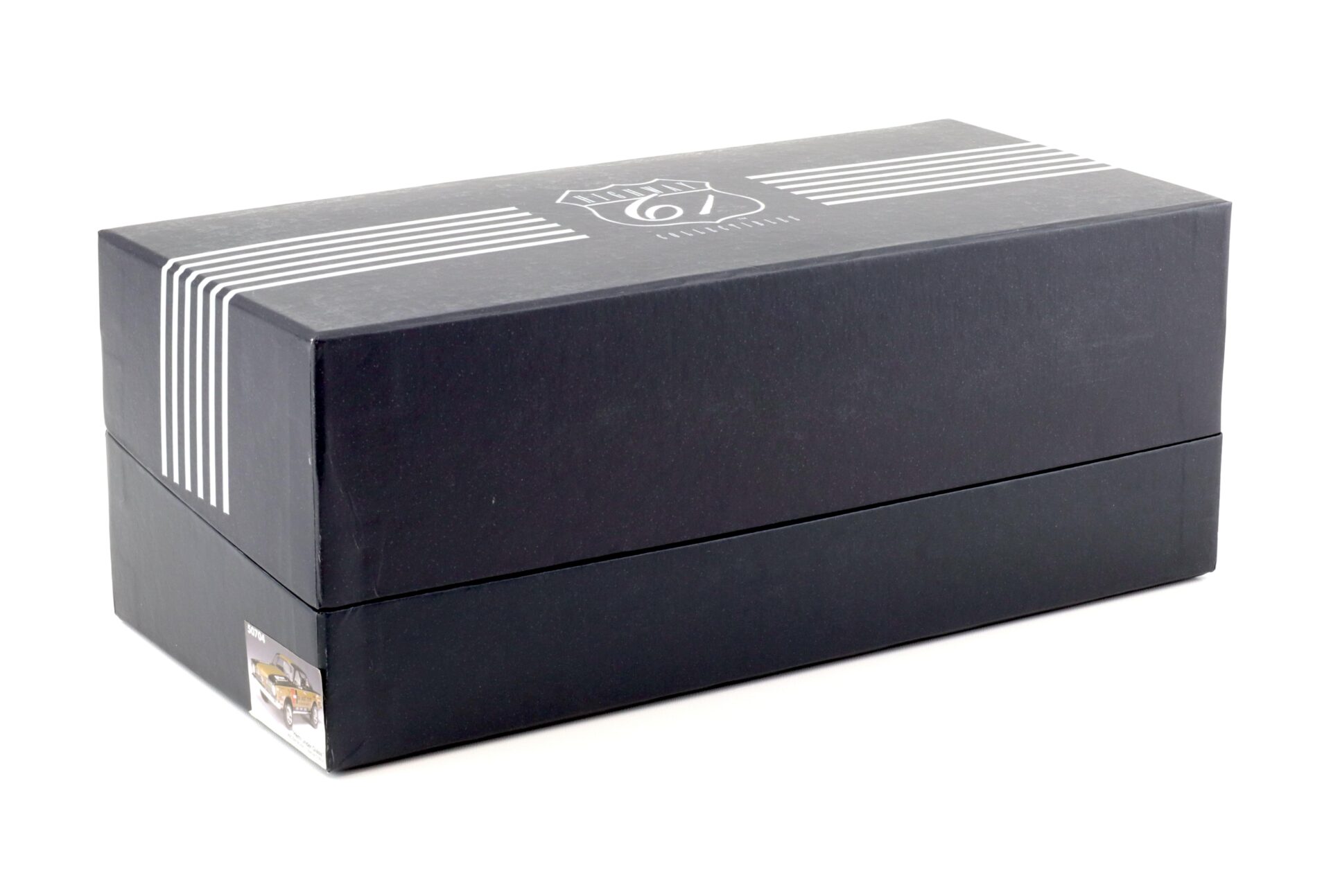 1:18 Highway61 Plymouth Barracuda Hemi Under Glass 1966 black/ bronze