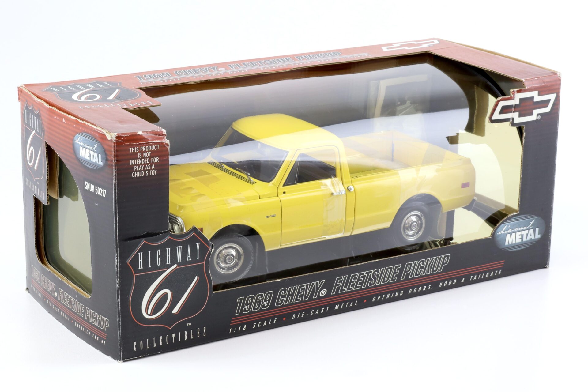1:18 Highway61 Chevrolet Chevy Fleetside C/10 Pickup 1969 yellow