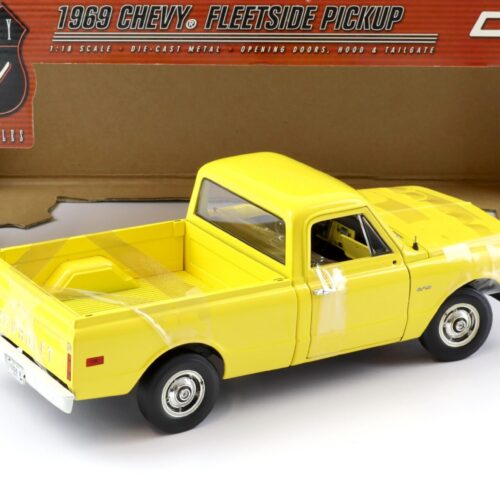 1:18 Highway61 Chevrolet Chevy Fleetside C/10 Pickup 1969 yellow