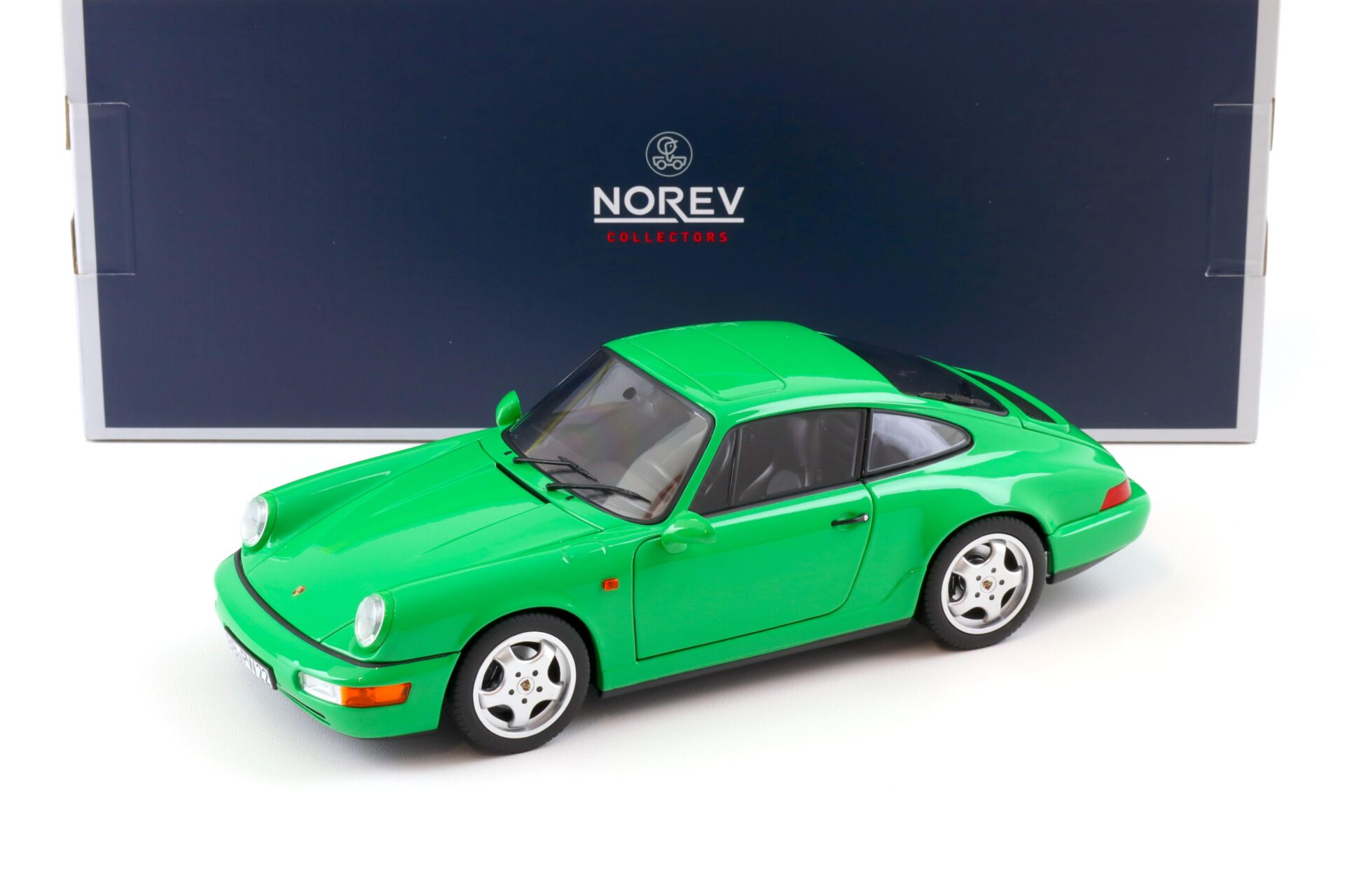 1:18 Norev Porsche 911 (964) Carrera 4 Coupe 1990 Signal green - Limited 504 pcs.