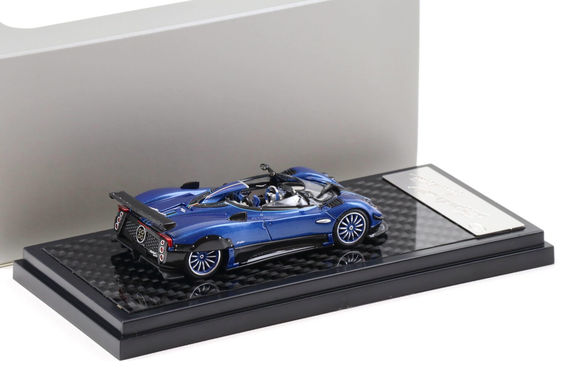 1:64 LCD Models Pagani Zonda HP Barchetta blue metallic LCD64018-BU