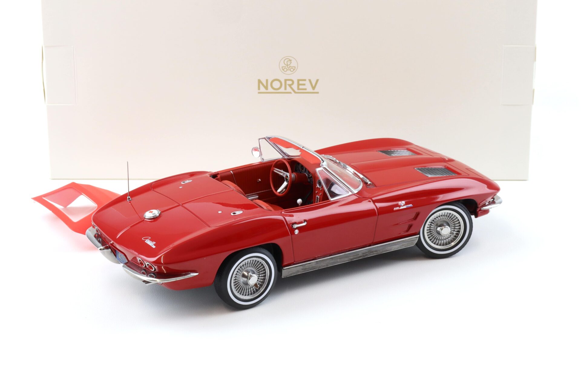1:18 Norev Chevrolet Corvette Sting Ray Convertible 1963 Riverside red 189056