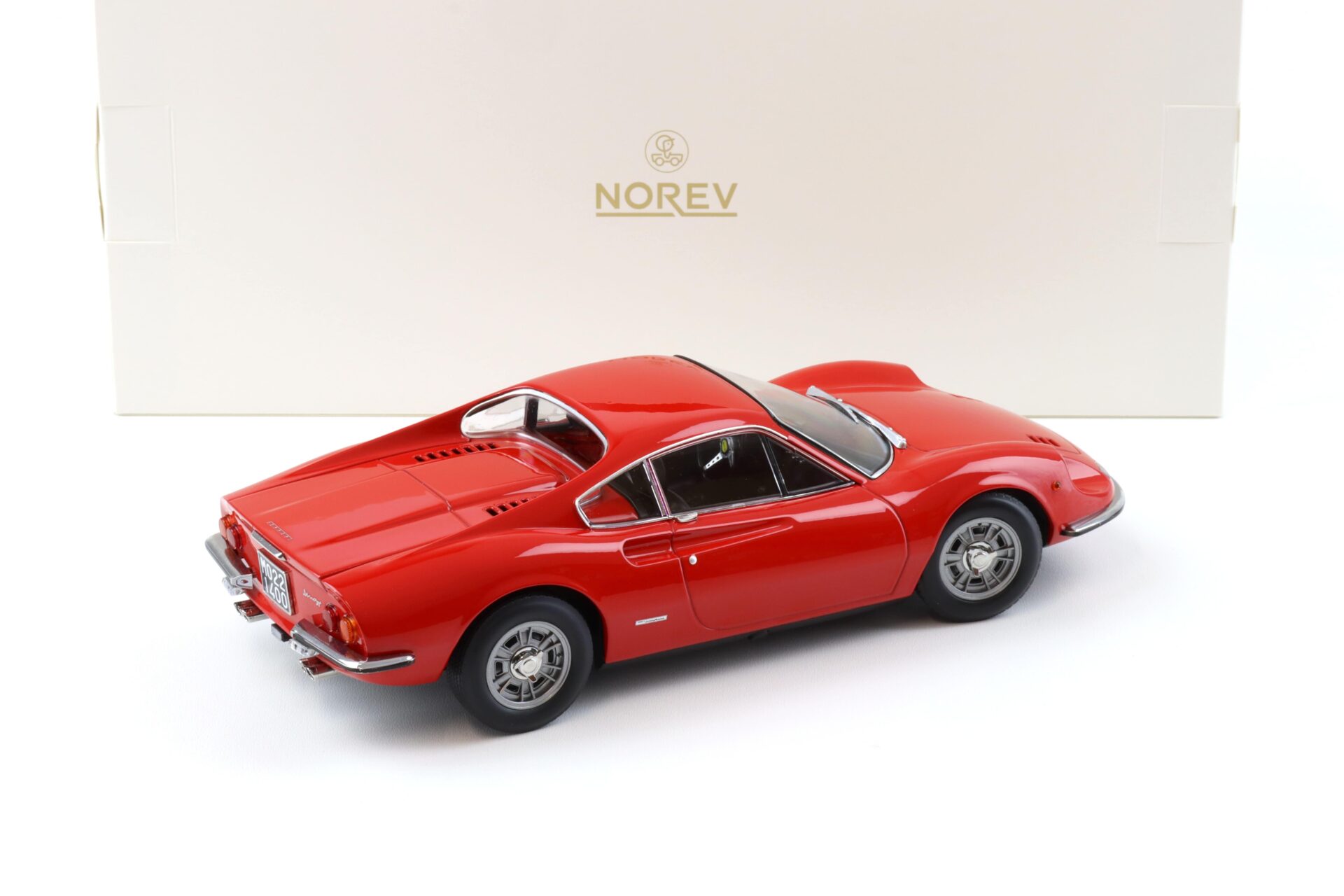 1:18 Norev Ferrari Dino 246 GT Coupe 1968 red 187800