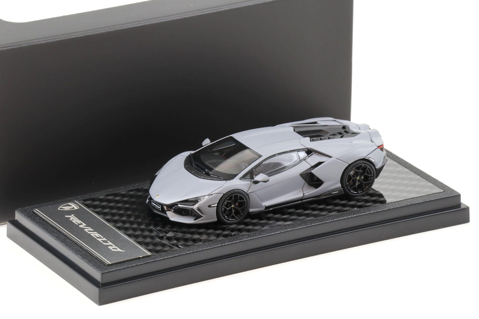 1:64 LCD Models Lamborghini Revuelto Coupe matte grey LCD64042-GR