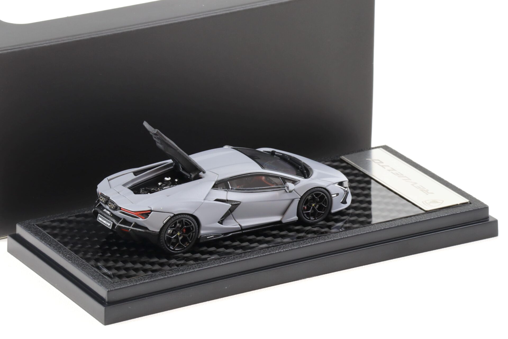 1:64 LCD Models Lamborghini Revuelto Coupe matte grey LCD64042-GR
