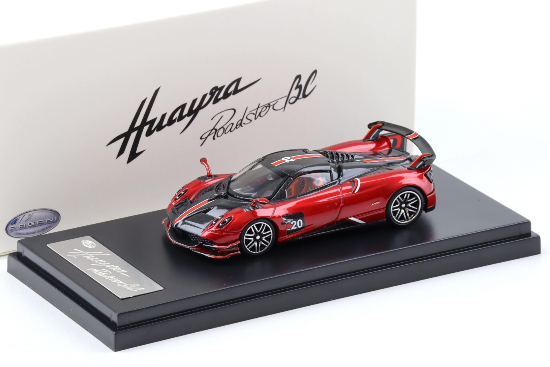 1:64 LCD Models Pagani Huayra BC #20 red metallic/ Carbon LCD64011-RE