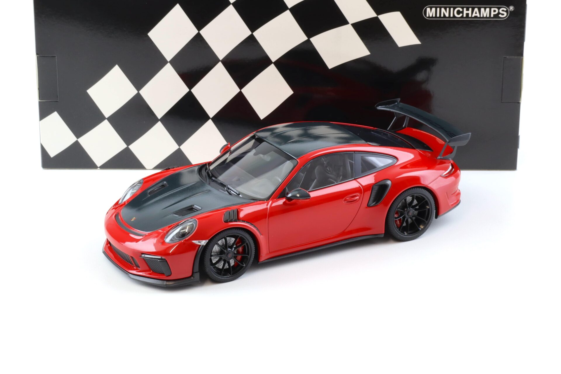 1:18 Minichamps Porsche 911 (991.2) GT3 RS Weissach Package red/ black wheel