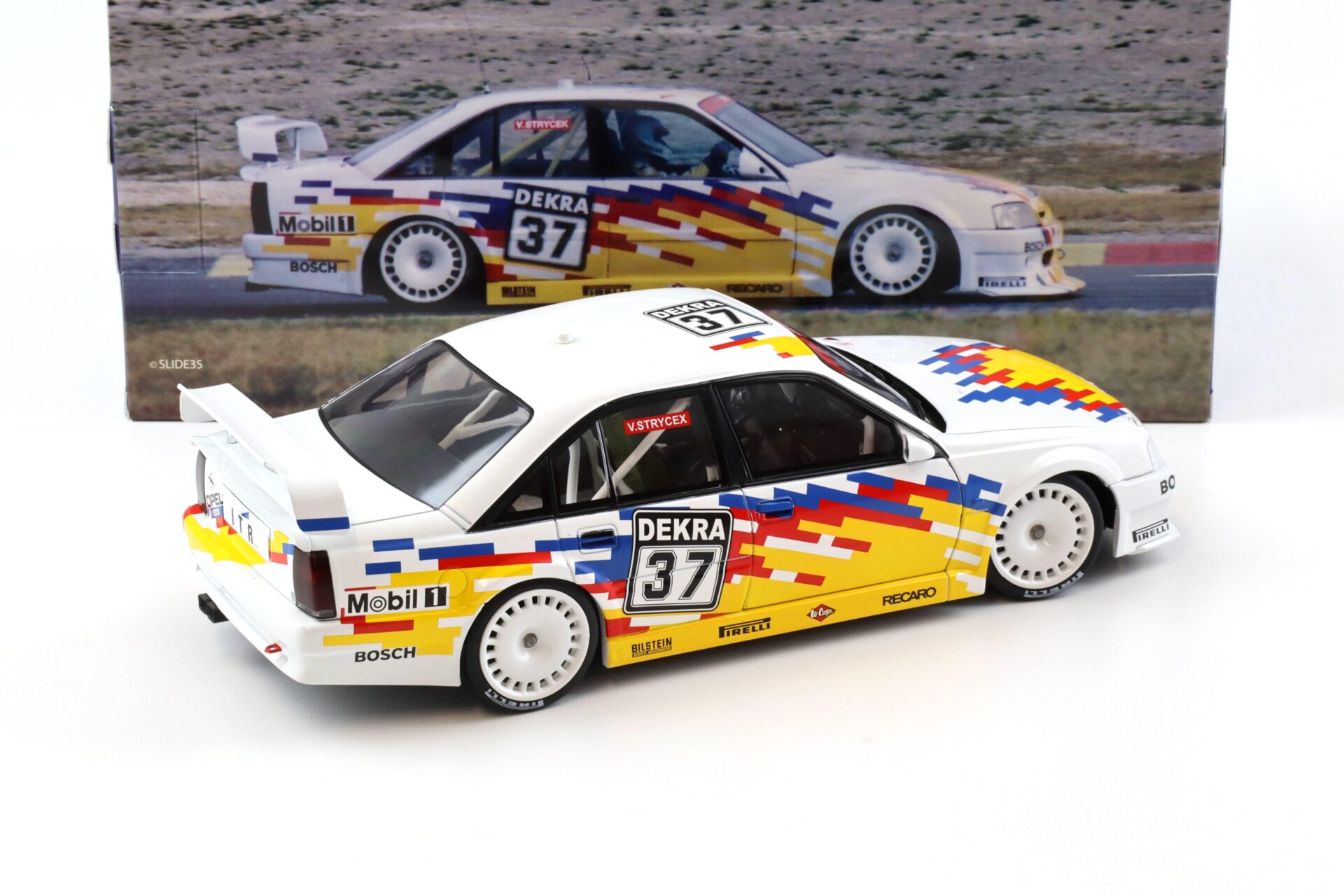 1:18 WERK83 Opel Omega EVO 500 #37 DTM 1991 Volker Strycek