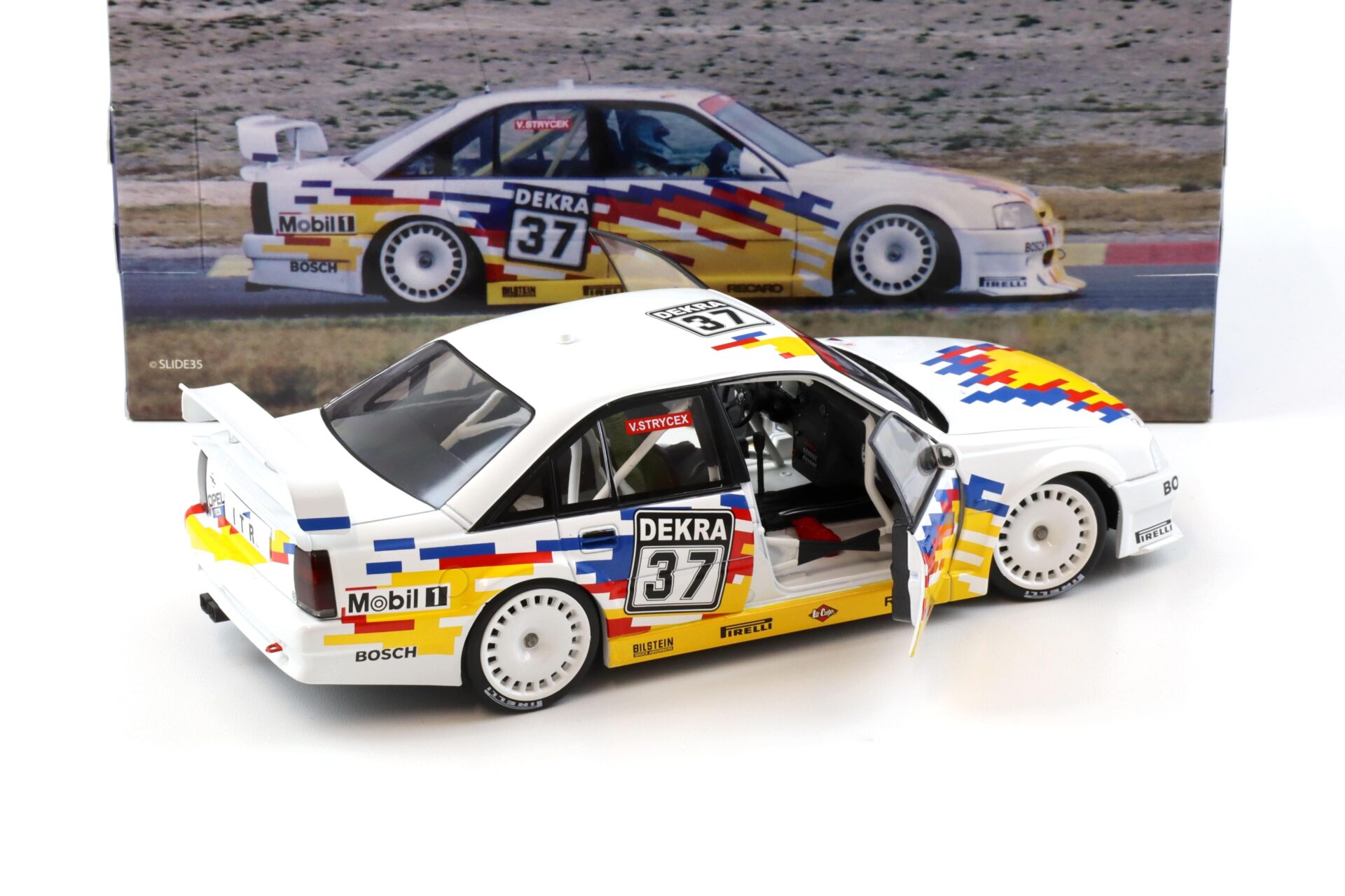 1:18 WERK83 Opel Omega EVO 500 #37 DTM 1991 Volker Strycek
