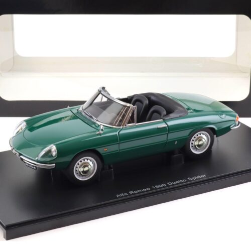 1:18 AUTOart Alfa Romeo 1600 Duetto Spider dark green 70138