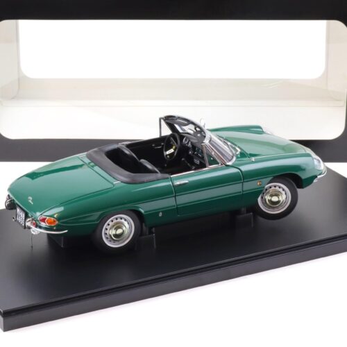 1:18 AUTOart Alfa Romeo 1600 Duetto Spider dark green 70138