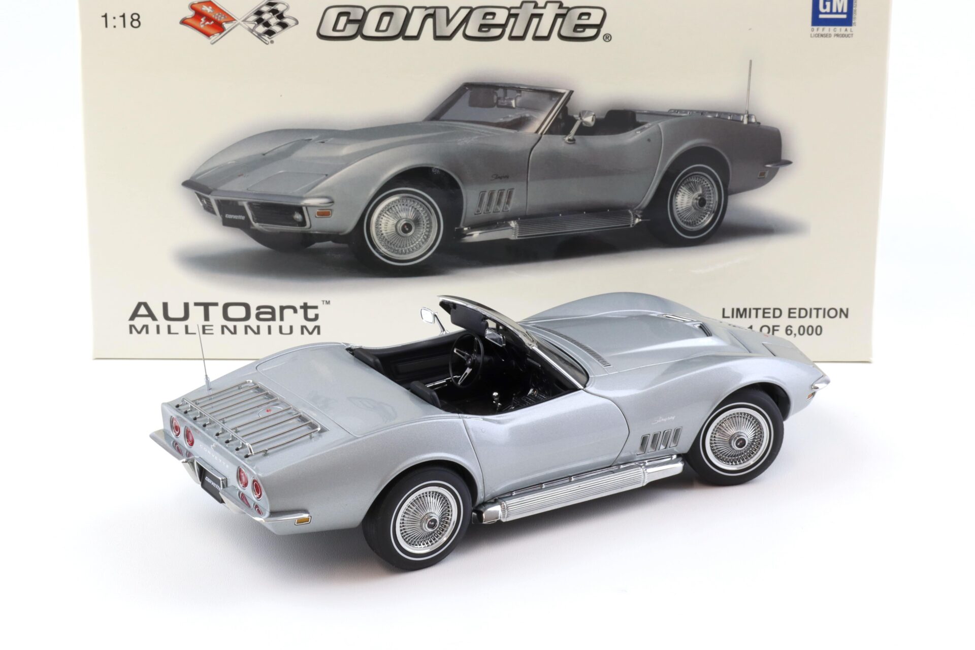 1:18 AUTOart Chevrolet Corvette Convertible 1969 Cortez silver 71162