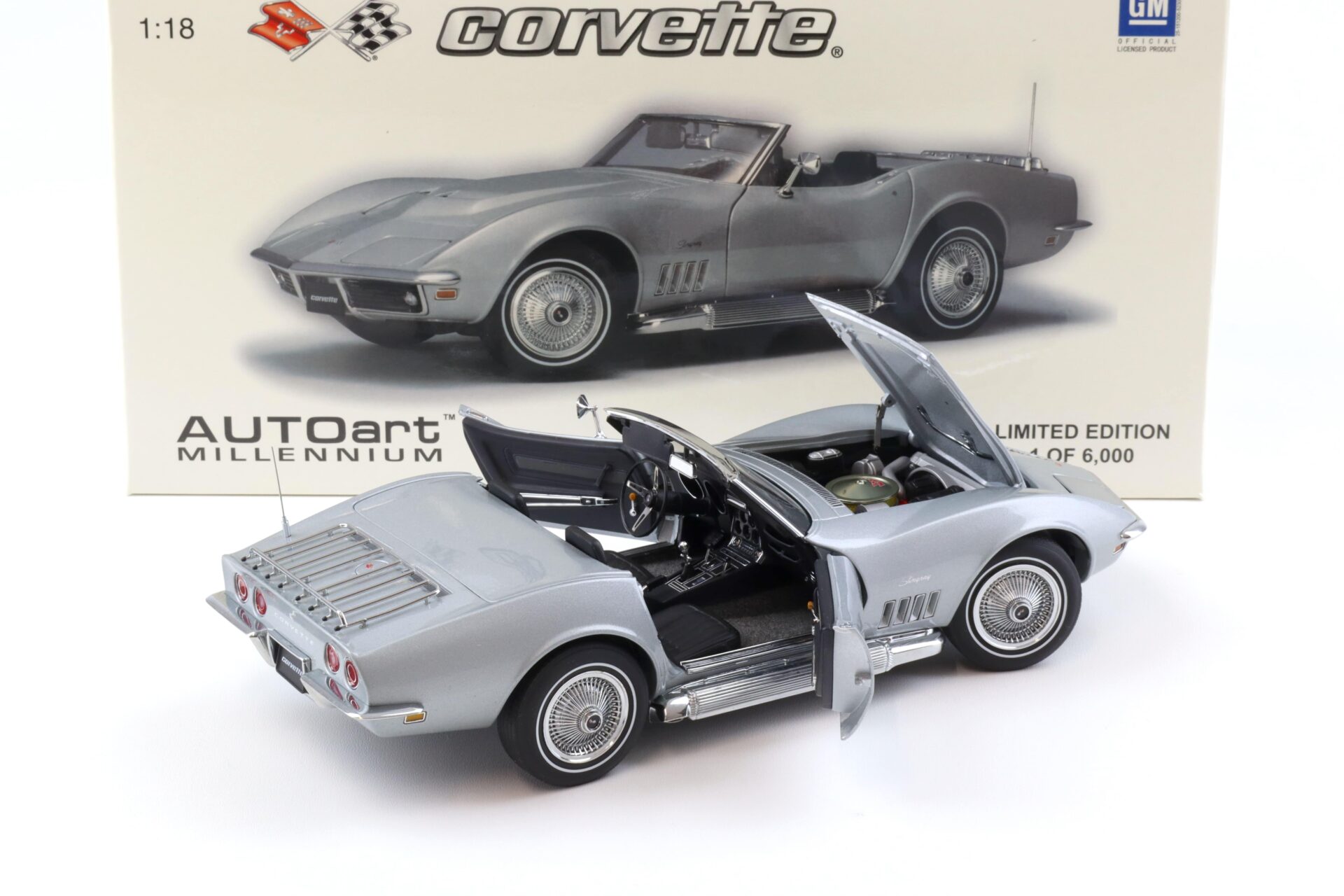 1:18 AUTOart Chevrolet Corvette Convertible 1969 Cortez silver 71162