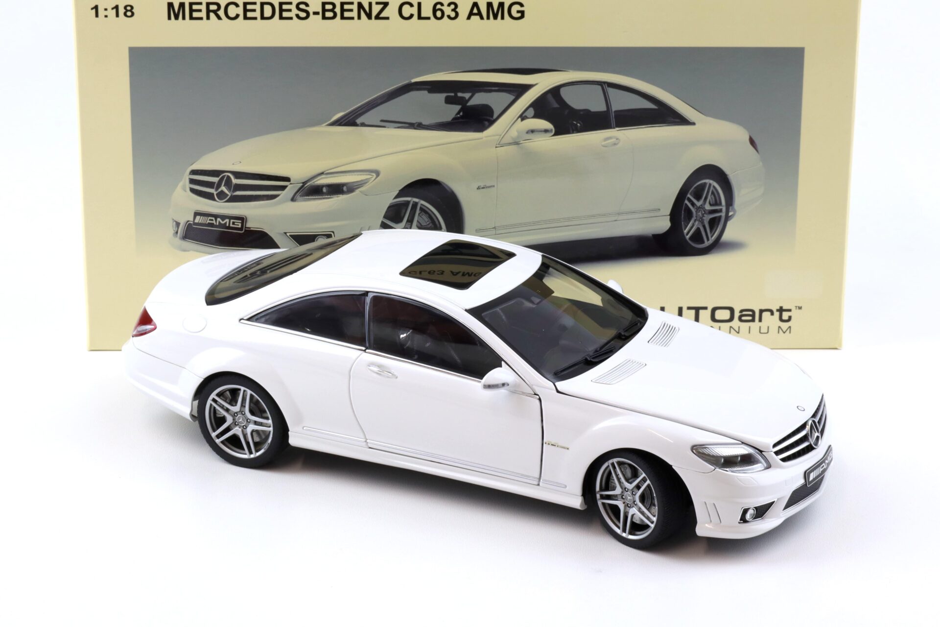 1:18 AUTOart Mercedes CL63 AMG Coupe white DIECAST 76167