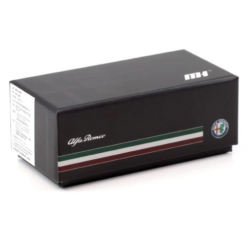 1:64 Motorhelix Alfa Romeo Giulia GTAm Ocra GT gold MH64009OG