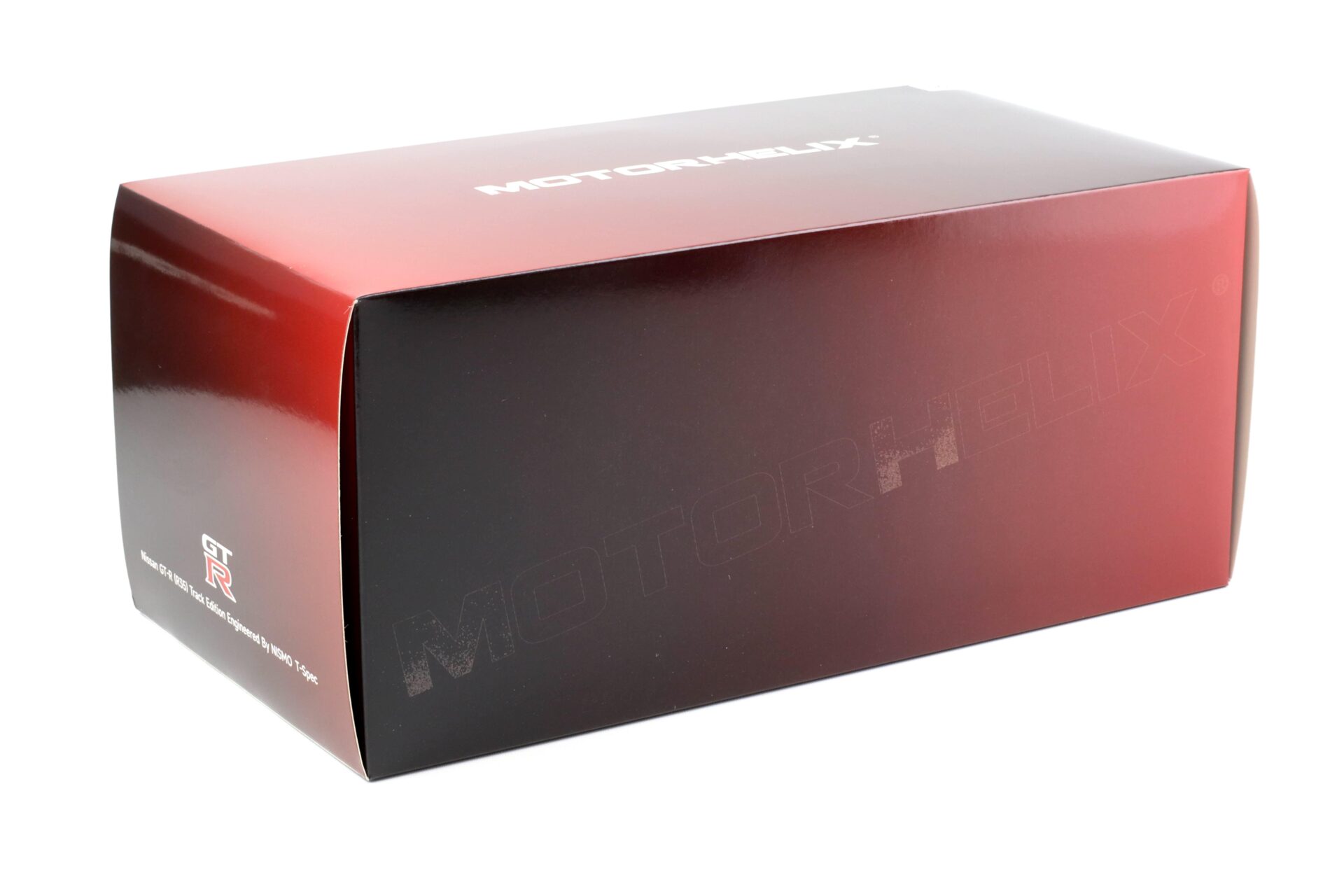 1:18 Motorhelix Nissan GT-R R35 Track Edition by NISMO 2022 T-Spec pearl white M83518