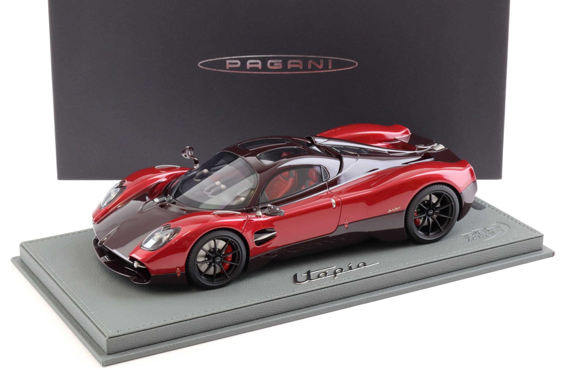 1:18 BBR Pagani Utopia Rosso Dubai red - Limited 50 pcs