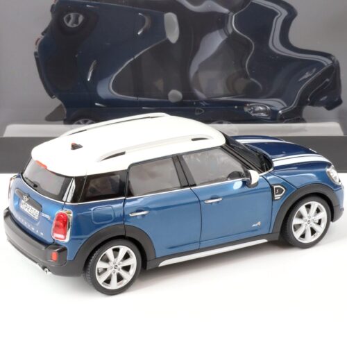 1:18 Kyosho Mini Cooper S Countryman F60 Island blue/ white DEALER VERSION - Image 3