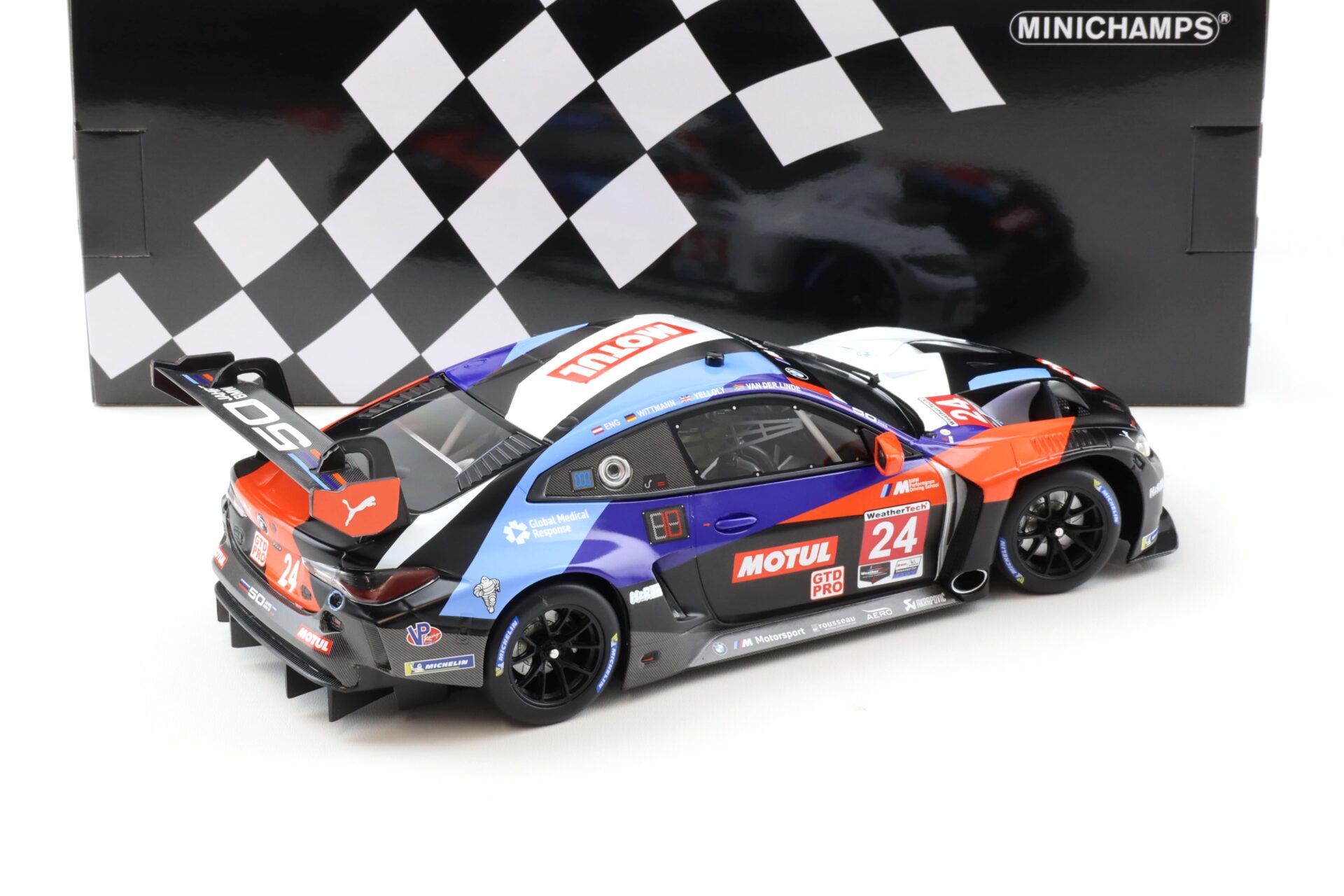1:18 Minichamps BMW M4 GT3 GTD Pro BMW M Team RLL #24 IMSA 2022 Eng/Wittmann