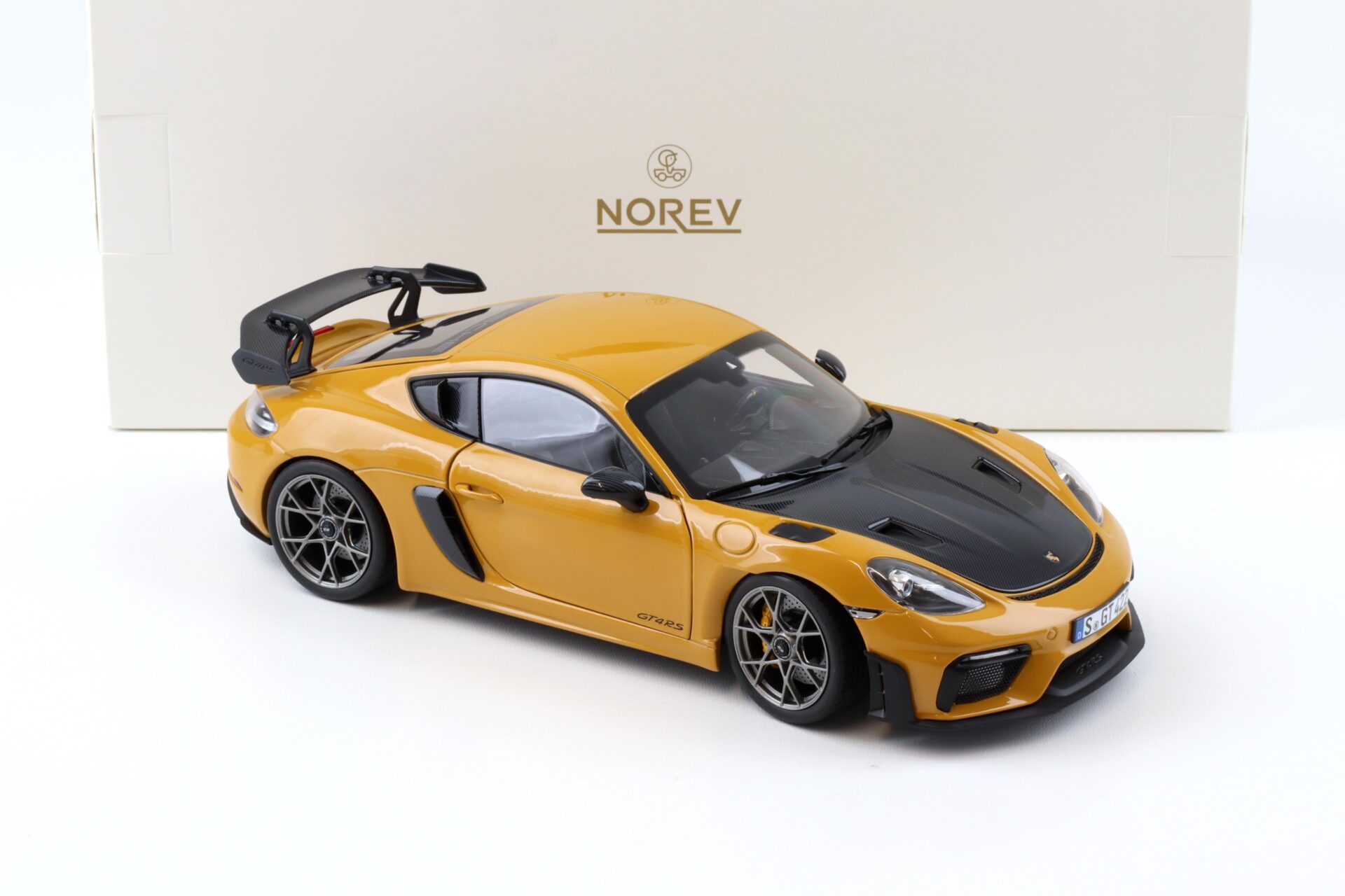 1:18 Norev Porsche Cayman GT4 RS Weissach Package 2023 Bahama yellow