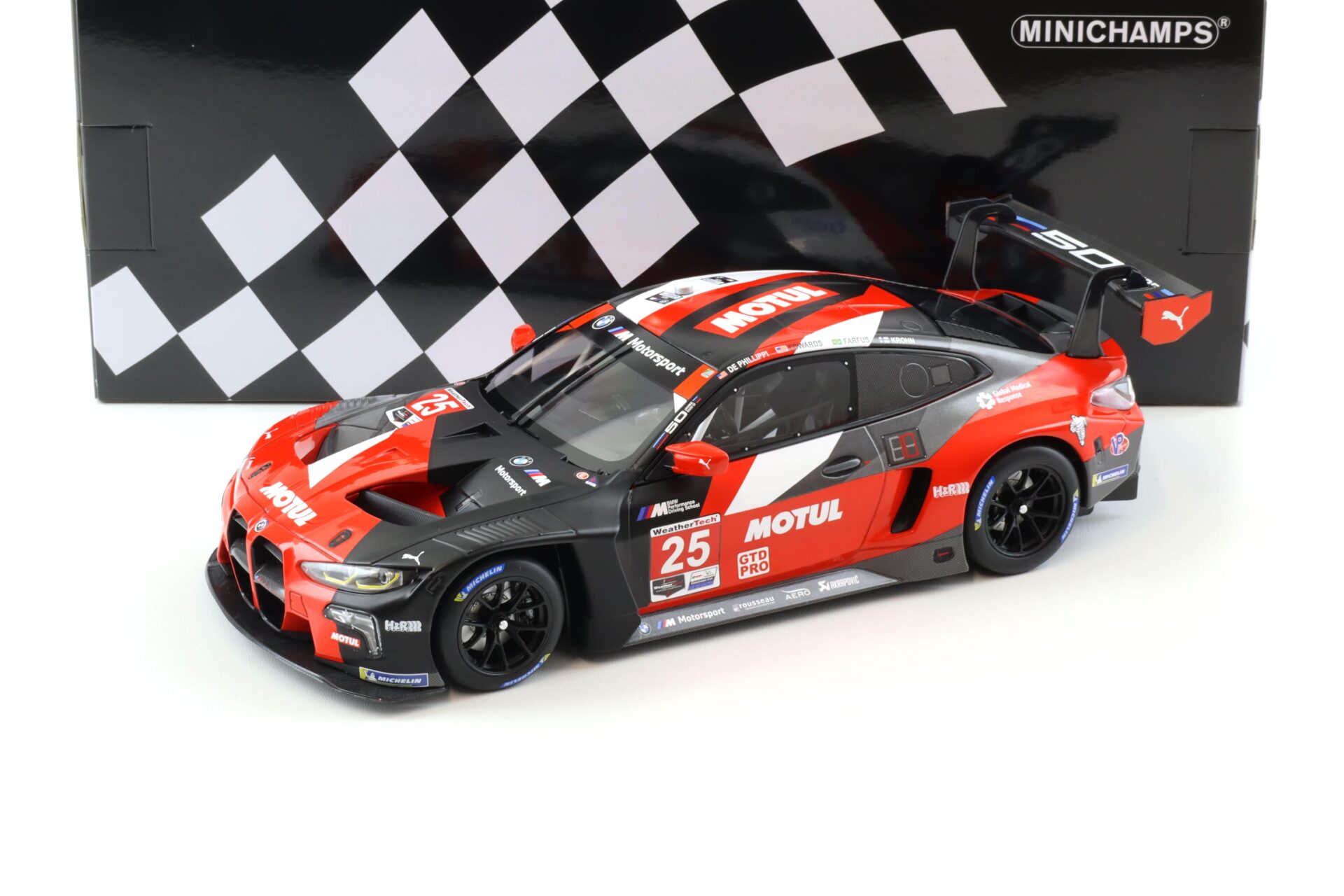 1:18 Minichamps BMW M4 GT3 GTD Pro BMW M Team RLL #25 IMSA 2022 Krohn/Farfus