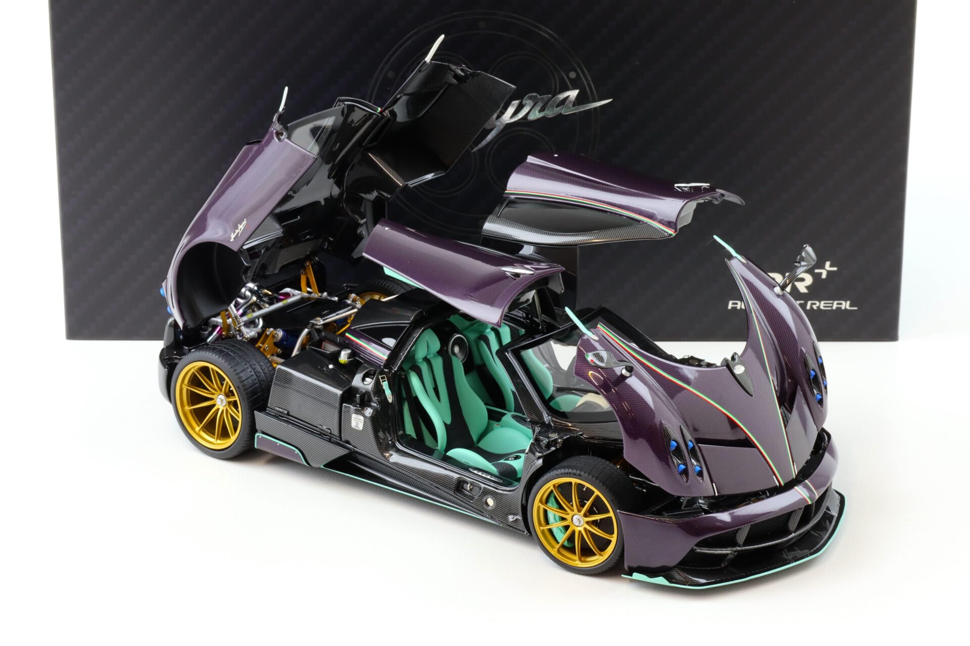 1:18 Almost Real Pagani Huayra Dinastia Yazi purple Carbon/ turquoise 2016