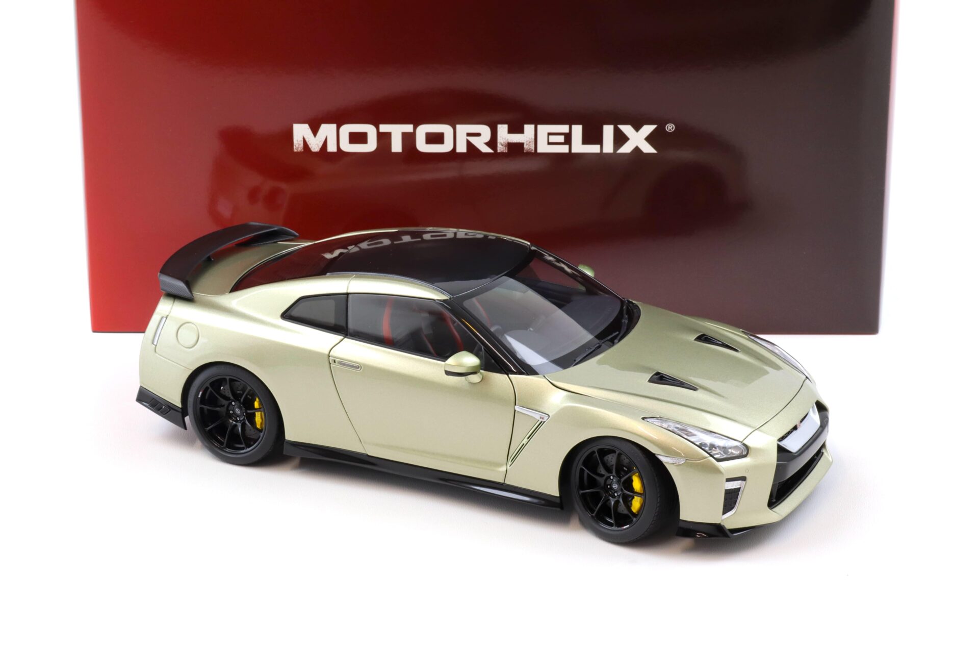 1:18 Motorhelix Nissan GT-R R35 Track Edition by NISMO T-Spec 2022 Millenium Jade