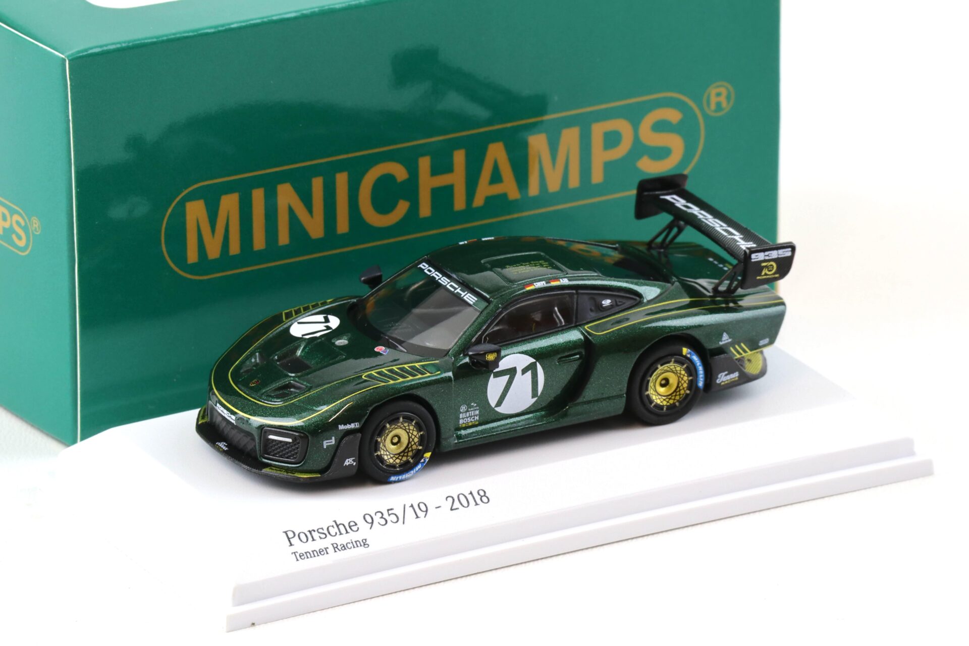 1:64 Minichamps Porsche 935/19 Tenner Racing #71 green 2018