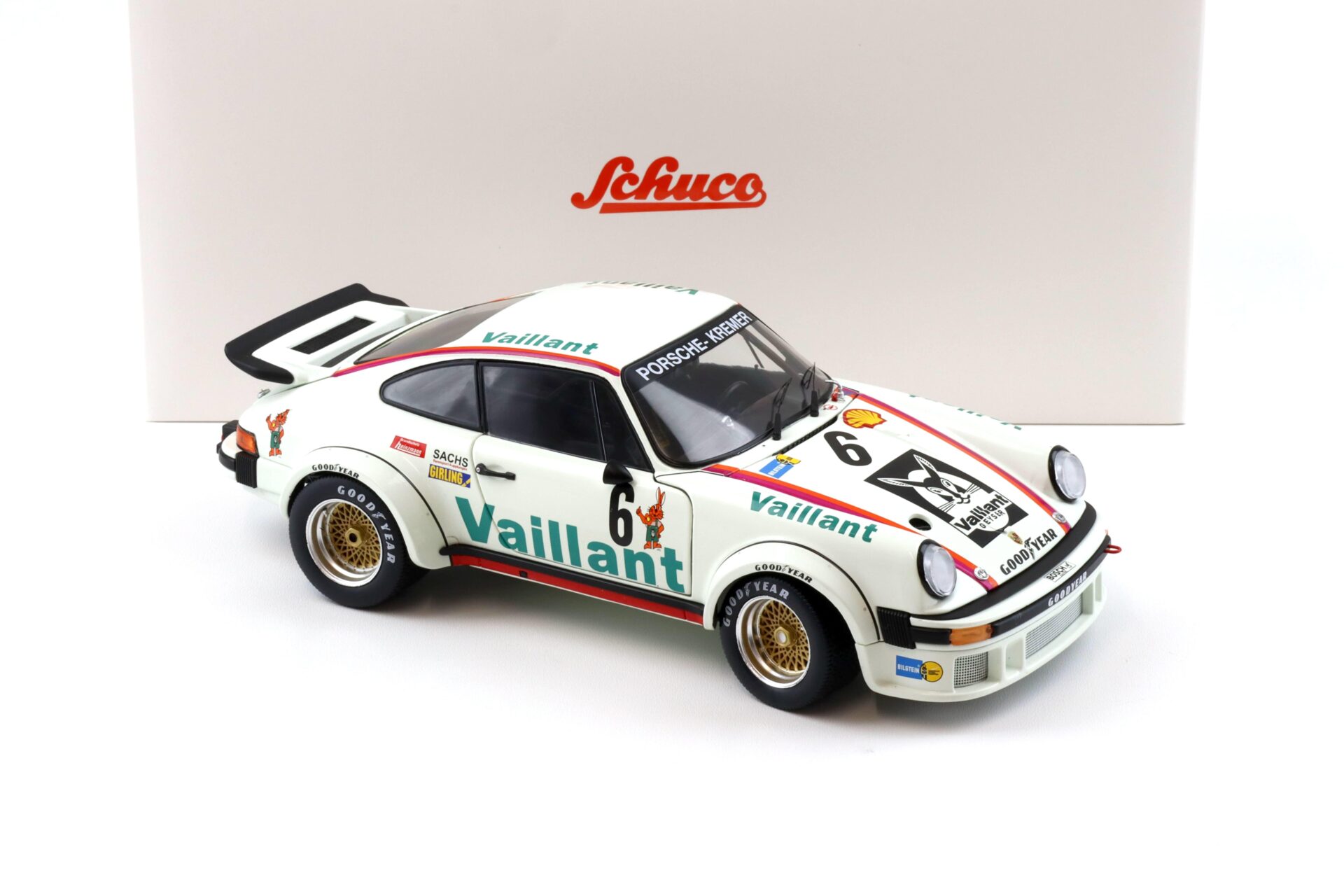 1:18 Schuco Kremer Porsche 934 RSR #6 Wollek Vaillant GT Championship Norisring