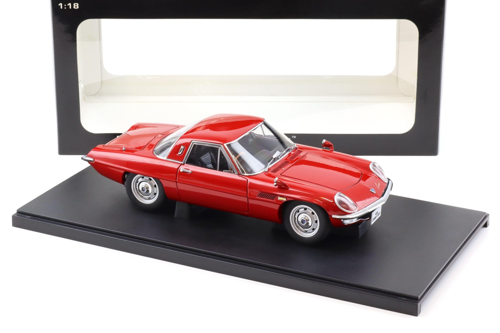 1:18 AUTOart Mazda Cosmo Sport red 75932