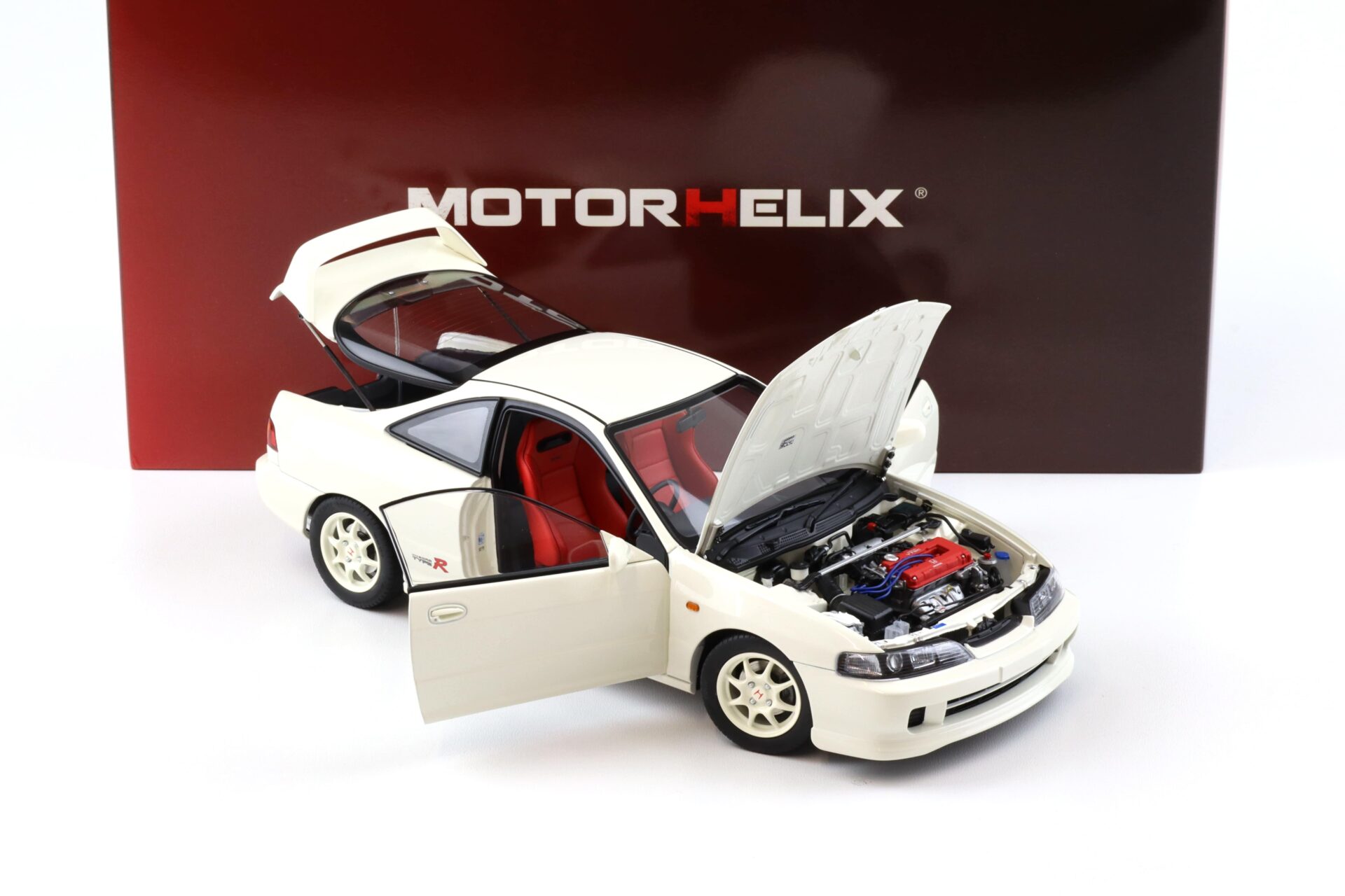 1:18 Motorhelix Honda Integra Type R (DC2) PRE-Facelift Championship white M85201