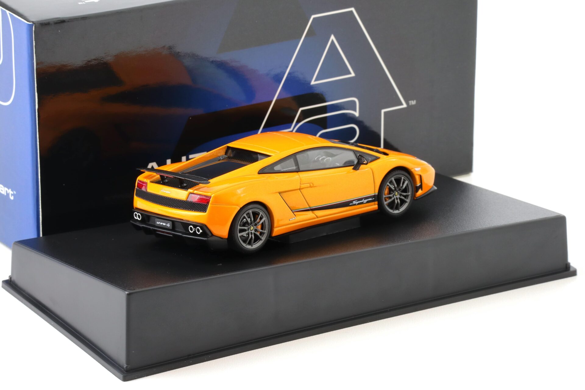 1:43 AUTOart Lamborghini Gallardo LP570-4 Superleggera Arancio borealis/ orange 54641