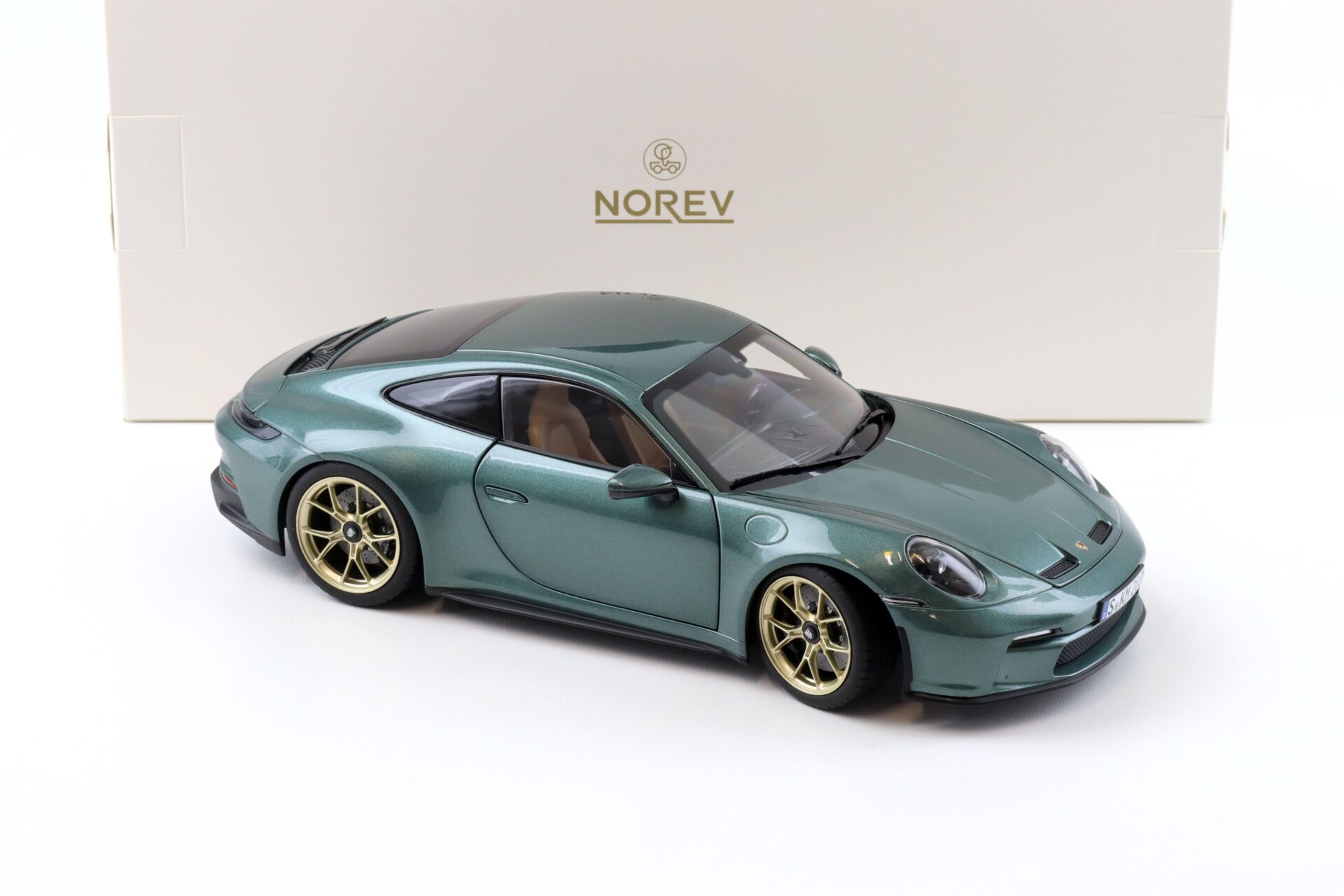 1:18 Norev Porsche 911 992 GT3 Touring 2021 Malachite green metallic 187382
