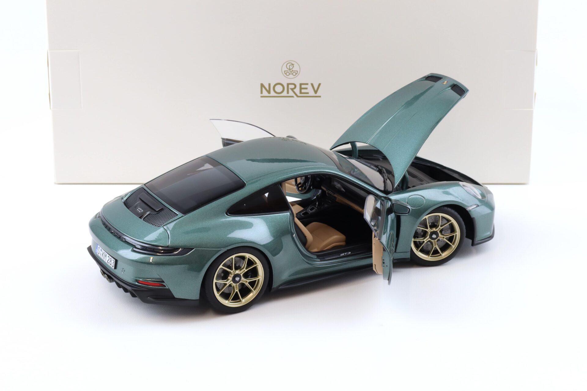 1:18 Norev Porsche 911 992 GT3 Touring 2021 Malachite green metallic 187382