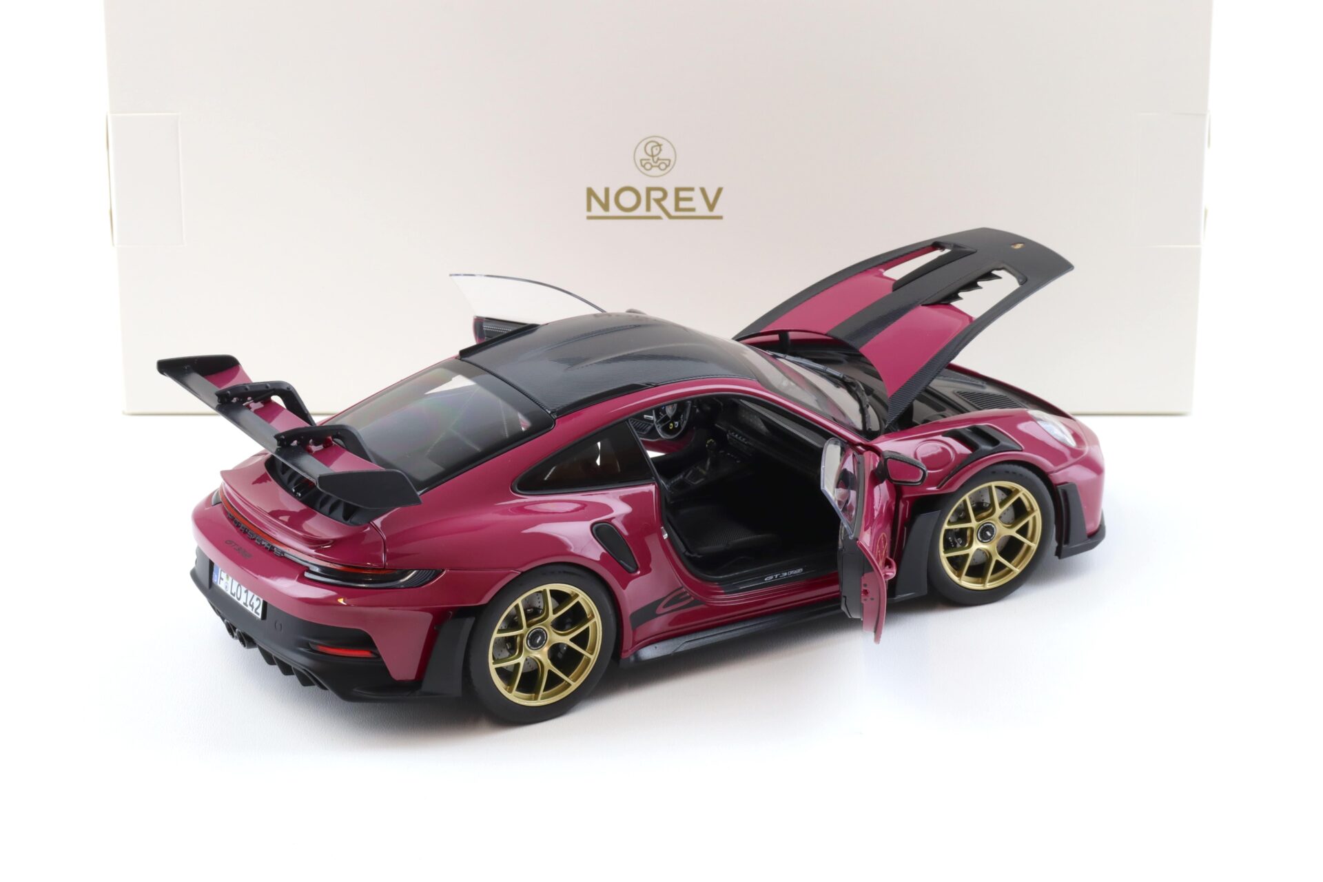 1:18 Norev Porsche 911 992 GT3 RS Weissach Package 2022 Ruby Star 187370