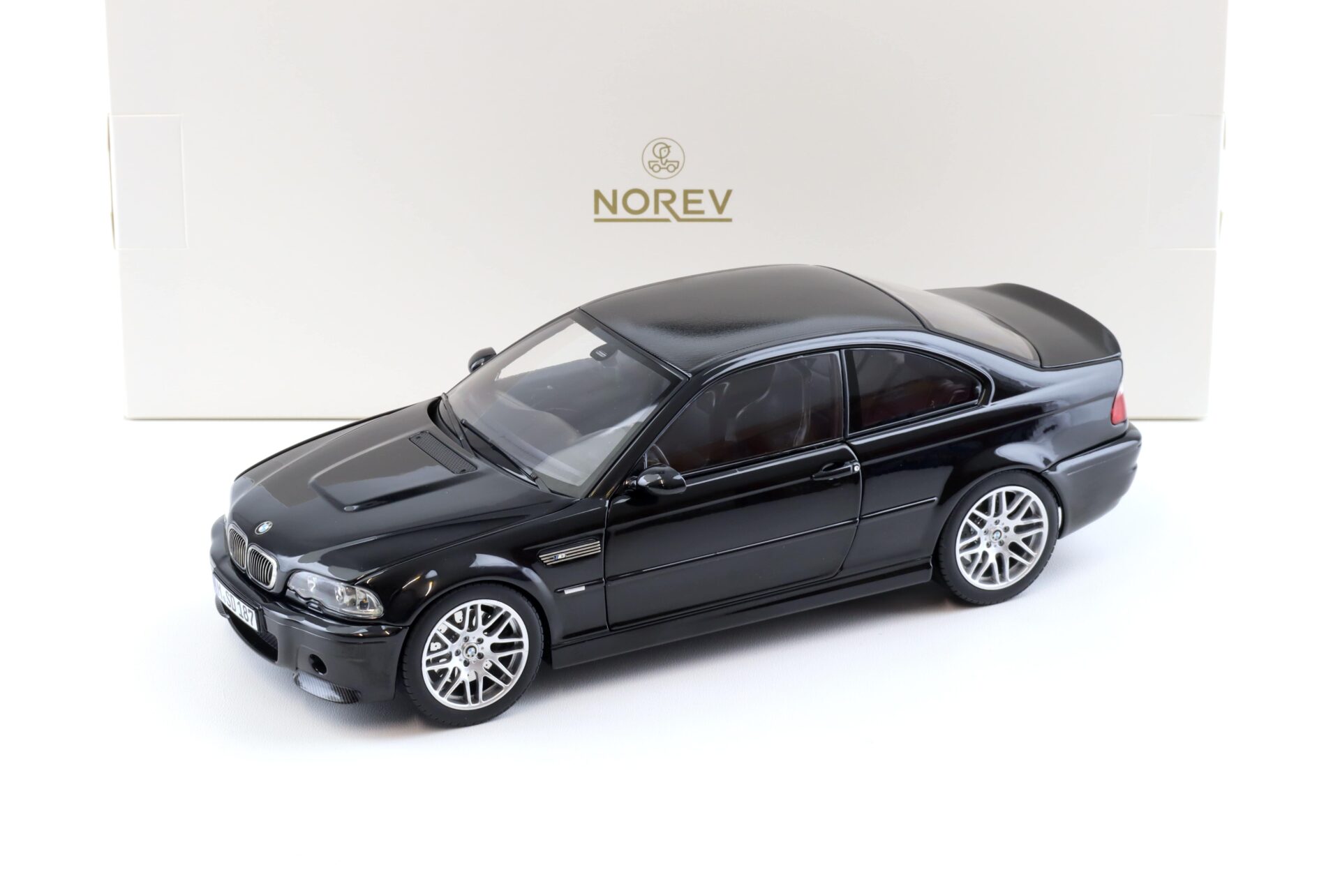 1:18 Norev BMW M3 CSL E46 Coupe 2000 Saphire black 183017