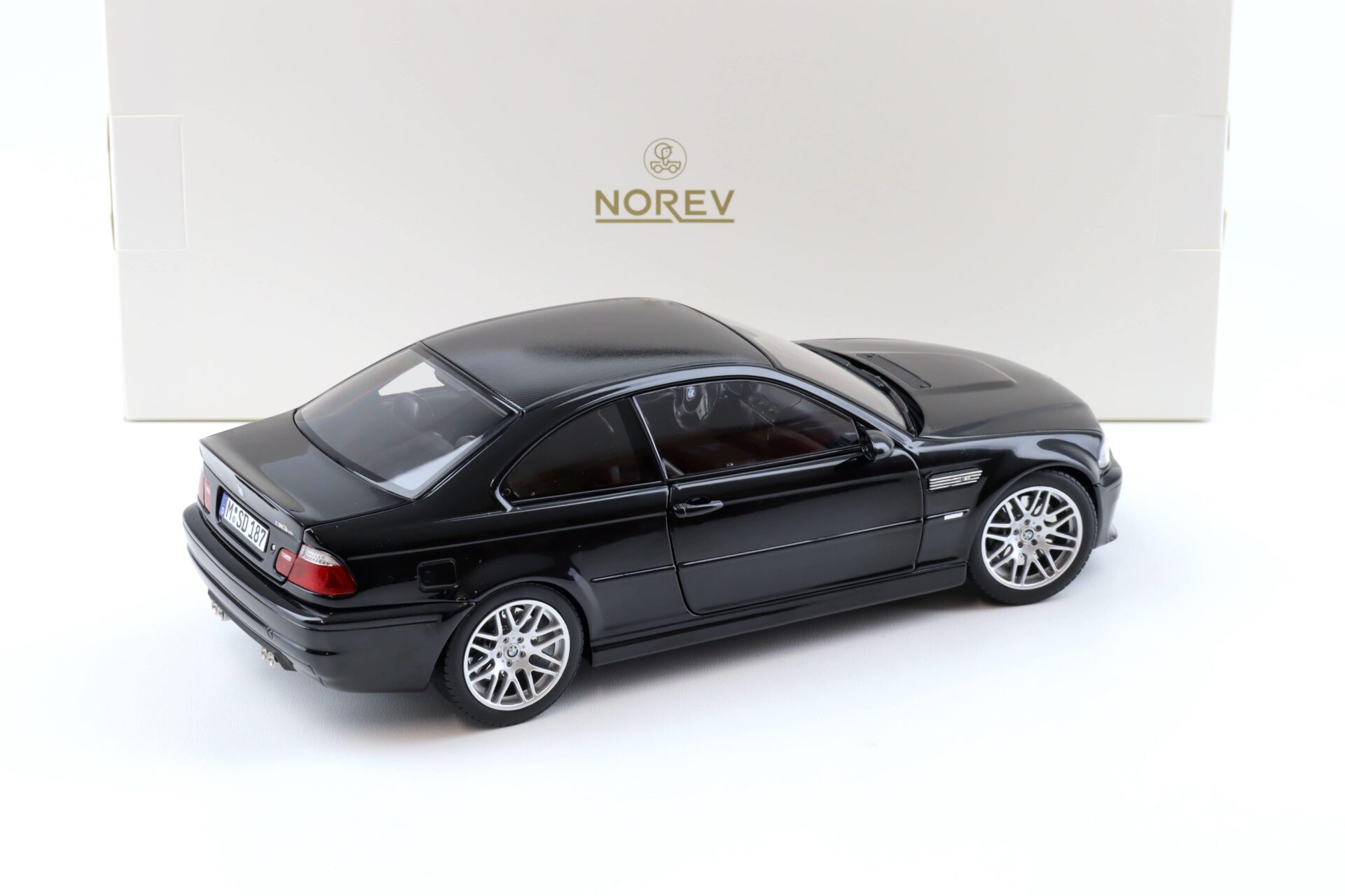 1:18 Norev BMW M3 CSL E46 Coupe 2000 Saphire black 183017