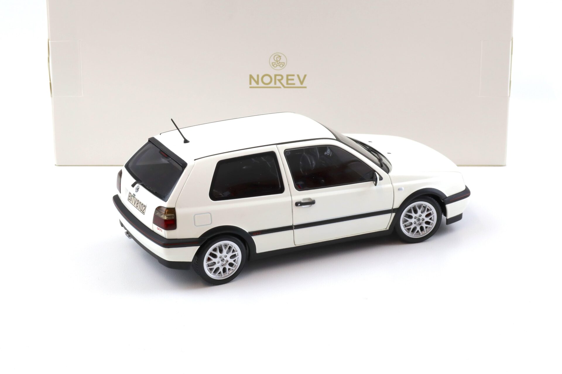 1:18 Norev VW Golf 3 GTI 1996 Candy white 20 Years Anniversary Edition 188508