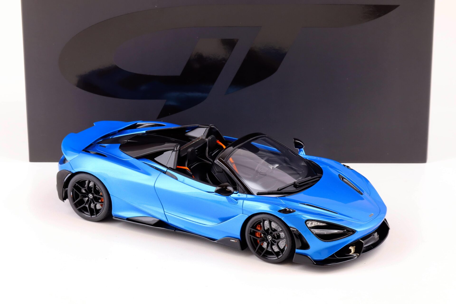 1:18 GT Spirit GT886 McLaren 765LT Spider 2021 blue metallic