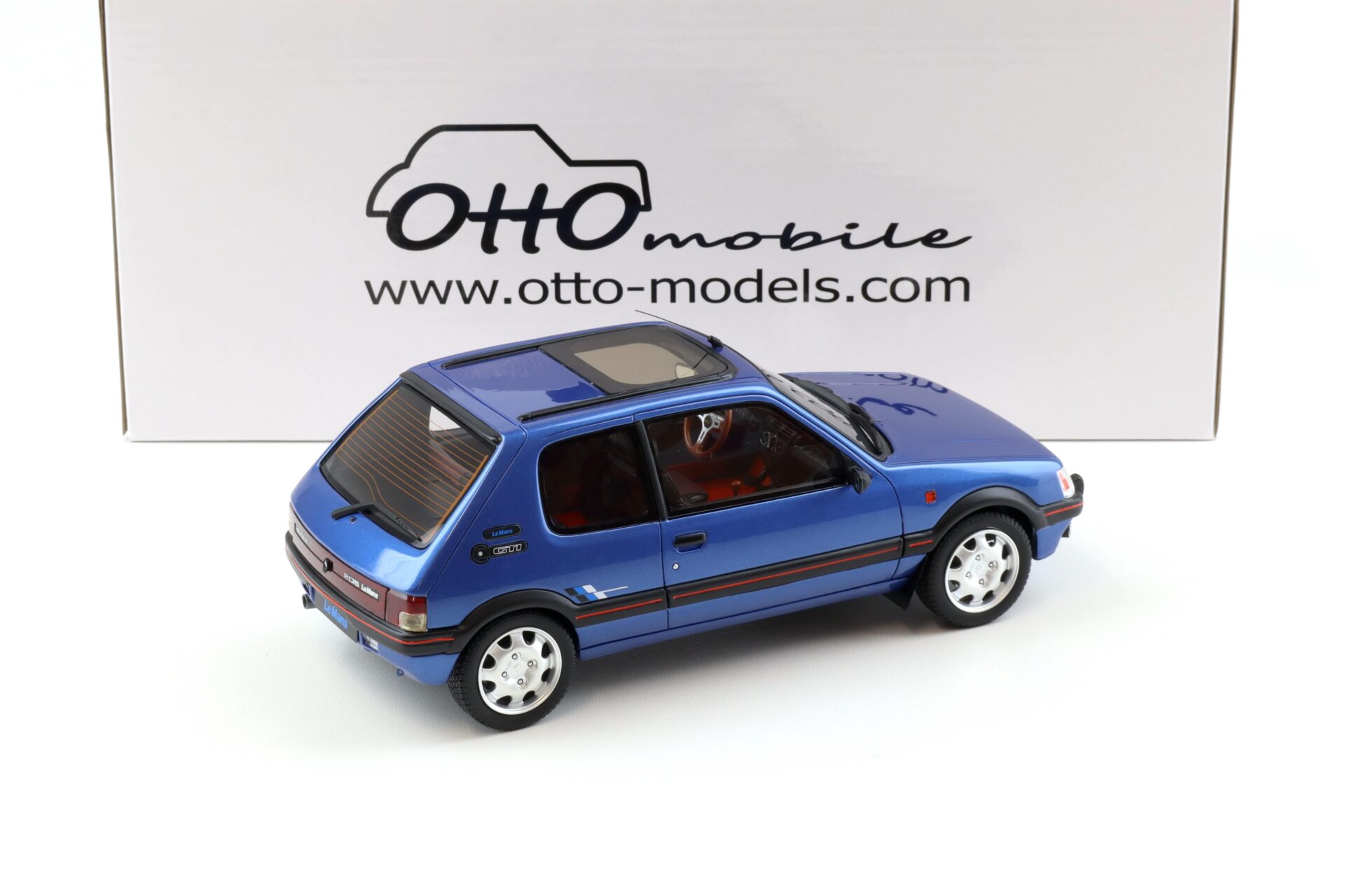 1:18 OTTO mobile OT1153 Peugeot 205 1.9 GTI Le Mans Miami blue 1991