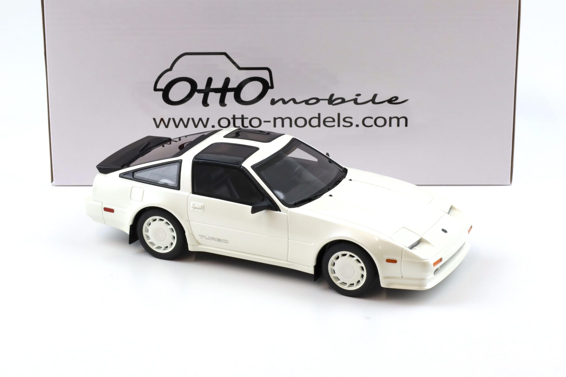 1:18 OTTO mobile OT1181 Nissan 300ZX Turbo Z31 Coupe Shiro Edition pearl white 1988