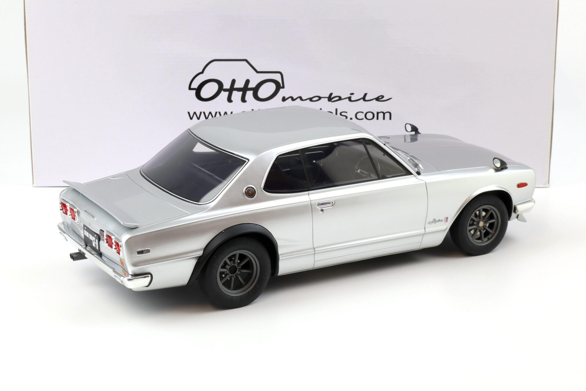 1:12 OTTO mobile G094 Nissan Skyline 2000 GT-R (KPGC10) silver 1971