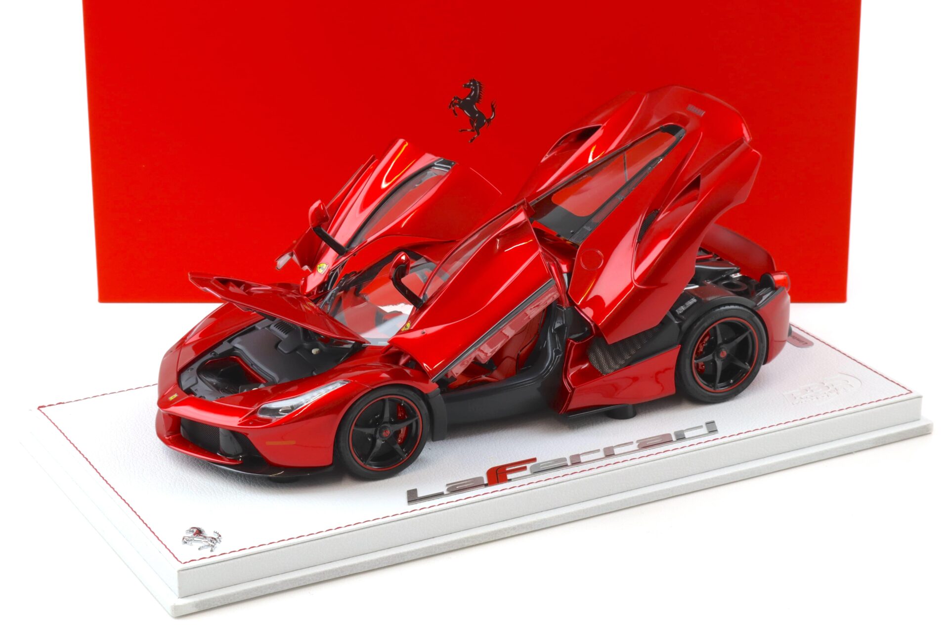 1:18 BBR Ferrari LaFerrari Rosso Fuoco One off Special Lewis Hamilton - Limited 199 pcs.