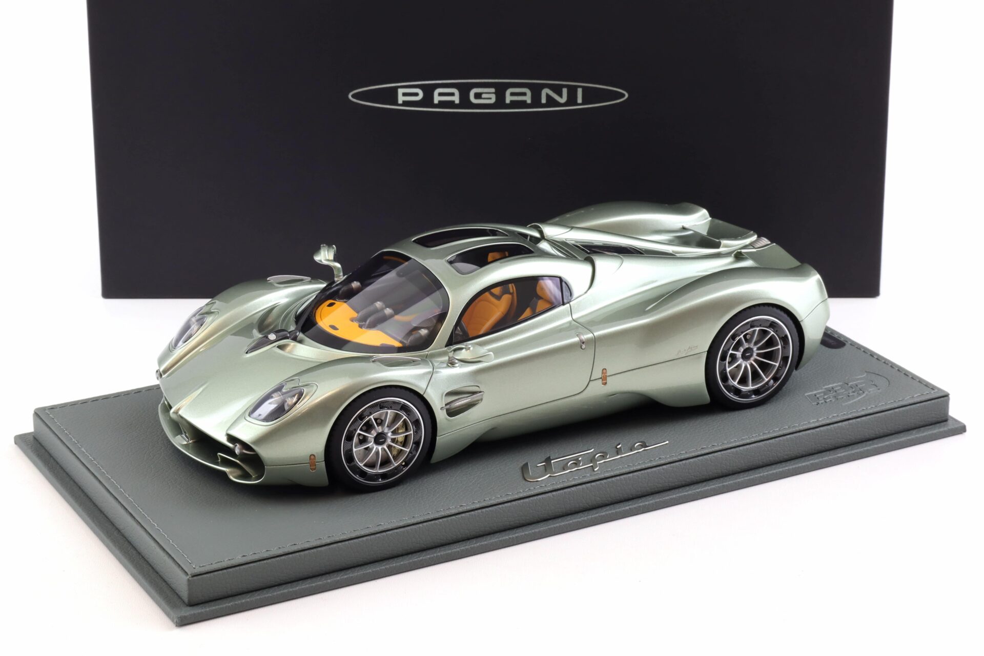 1:18 BBR Pagani Utopia Verde Pampa green metallic - Limited 50 pcs.