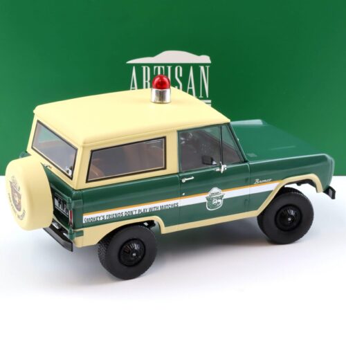 1:18 Greenlight Artisan 1967 Ford Bronco Smokey Bear Forest Ranger green/ cream