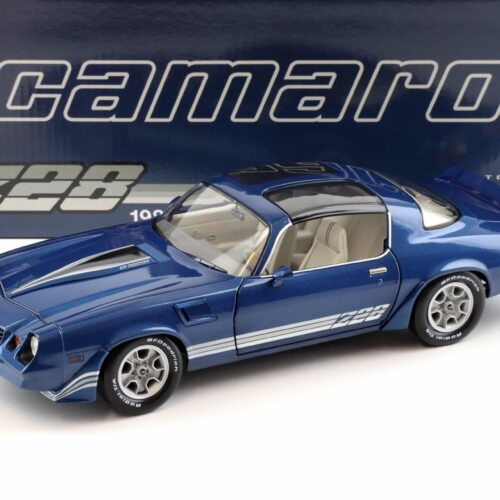 1:18 Greenlight 1980 Chevrolet Camaro Z28 with T-Tops dark blue with stripes