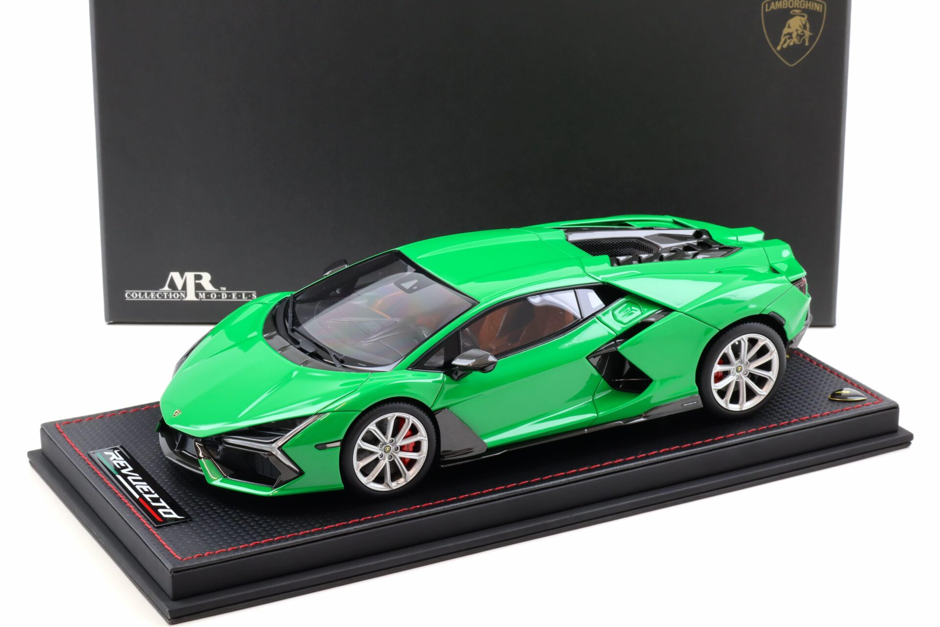 1:18 MR Collection Lamborghini Revuelto Verde Viper with display - Limited 49 pcs.