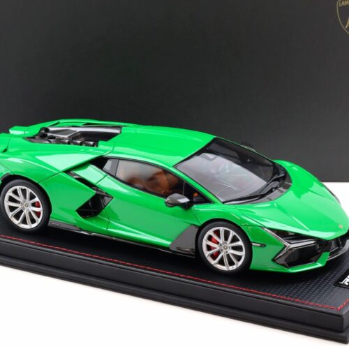 1:18 MR Collection Lamborghini Revuelto Verde Viper with display - Limited 49 pcs.